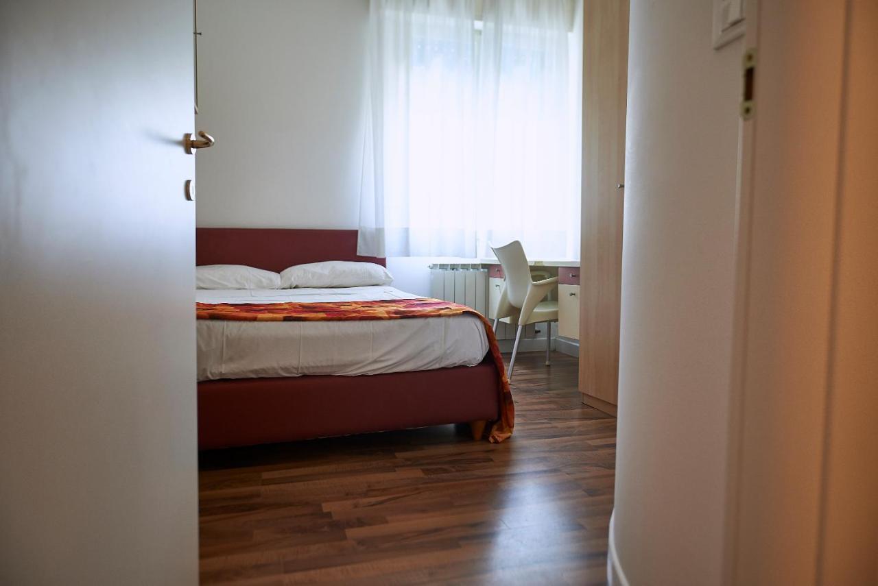 Appartamento Flaminia 30 metri dal mare Lido di Jesolo Bagian luar foto