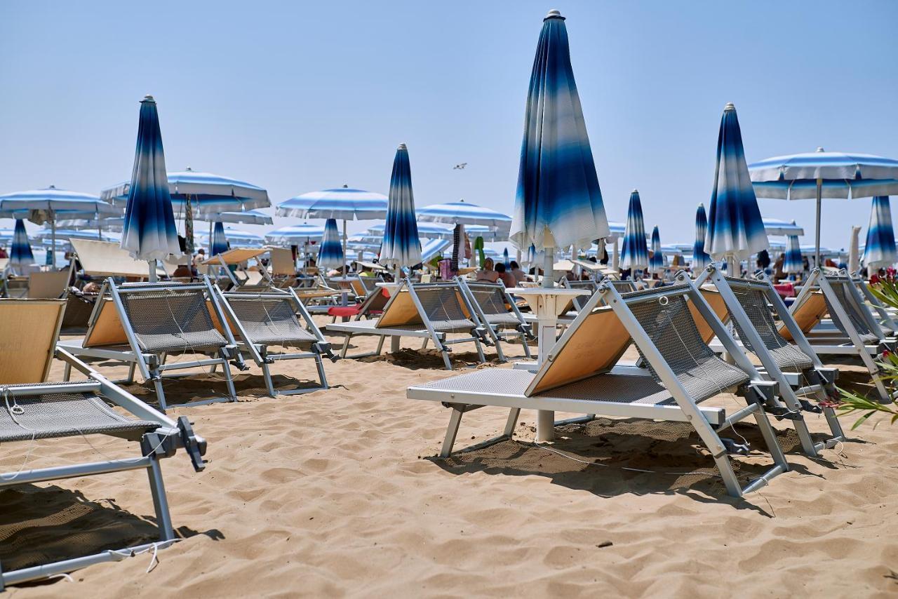 Appartamento Flaminia 30 metri dal mare Lido di Jesolo Bagian luar foto